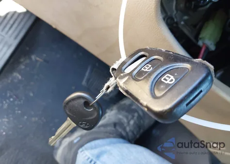 2013 Hyundai Elantra Gls z USA, uszkodzony, nr VIN 5NPDH4AE9DH307915